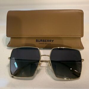 Burberry Women's Sunglasses with Gold Frame and Black Lenses